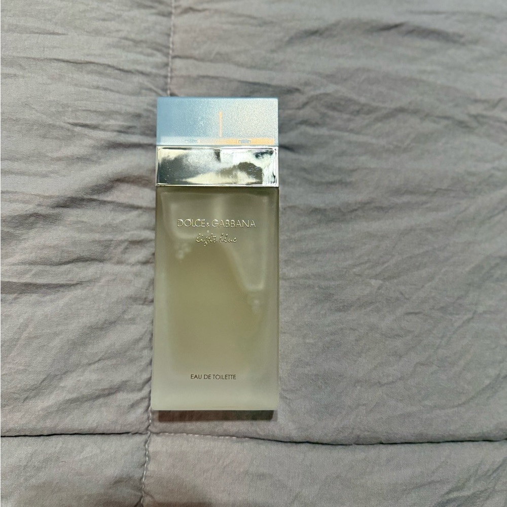 Dolce & Gabbana Light Blue Eau de Toilette with Silver Cap